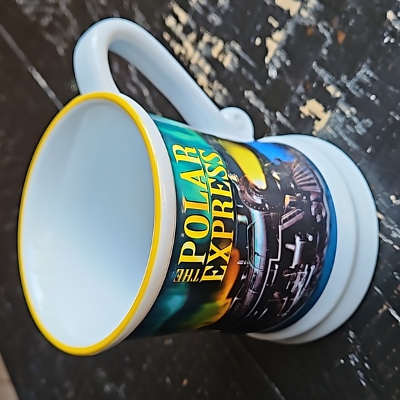 NWOT Polar Express Holiday Christmas 3D Raised Coffee Tea Mug Cup Large Train - Picture 4 of 17